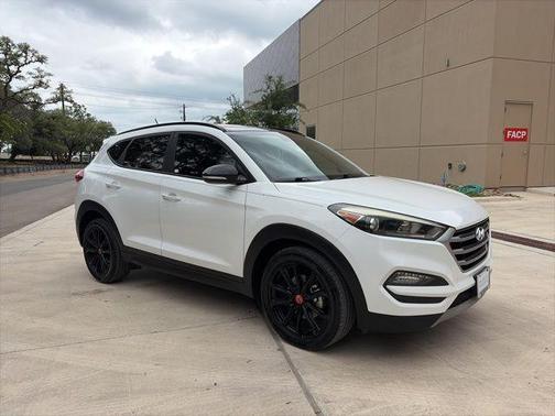 Dazzling White 2017 Hyundai TUCSON Night