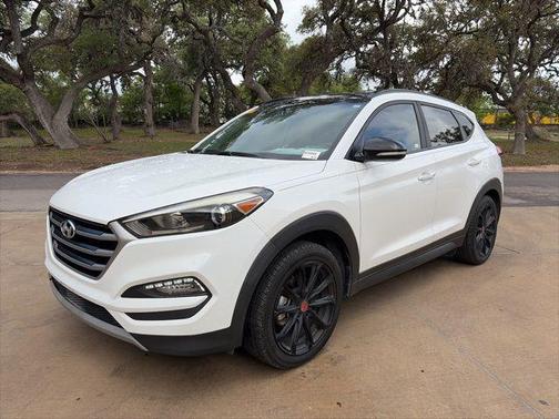 Dazzling White 2017 Hyundai TUCSON Night