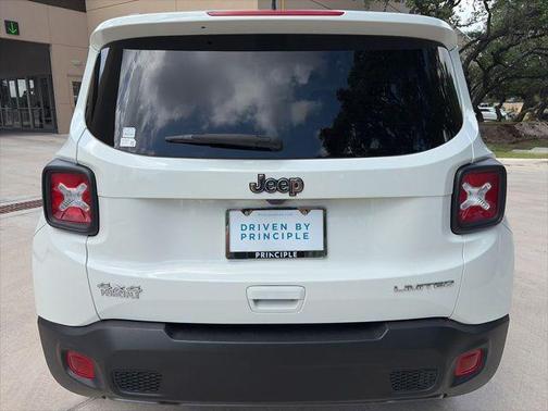 Alpine White Clearcoat 2023 Jeep Renegade Limited