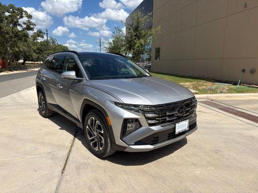 Shimmering Silver 2026 Hyundai TUCSON Limited
