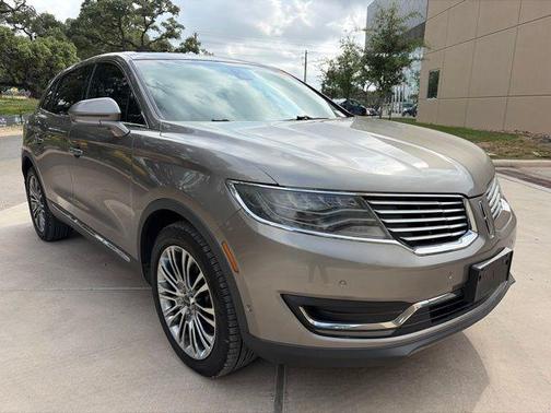 Luxe Metallic 2016 Lincoln MKX Reserve