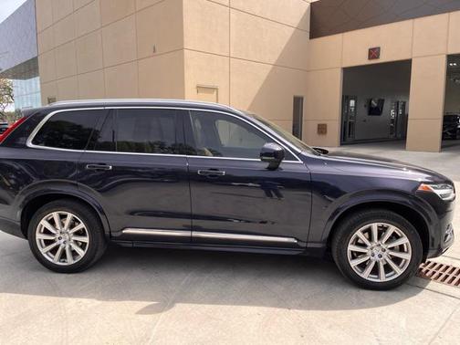 2017 Volvo XC90 T6 Inscription