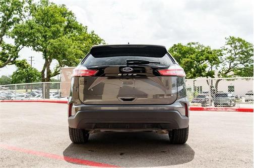 2023 Ford Edge SE