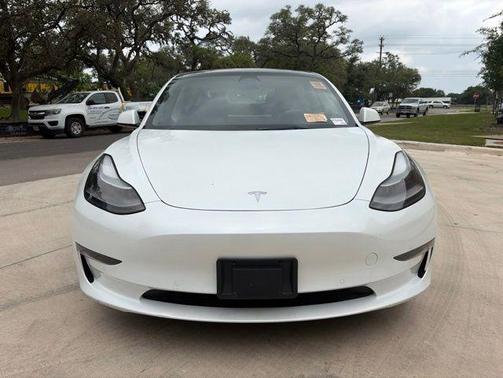 Pearl White Multi-Coat 2022 Tesla Model 3 Long Range