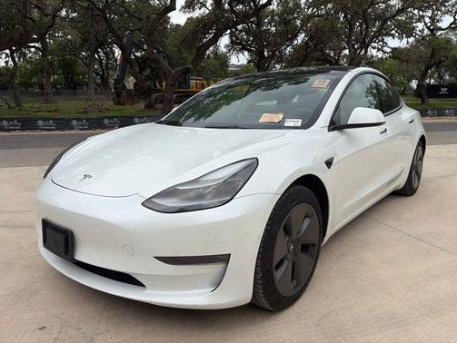 Pearl White Multi-Coat 2022 Tesla Model 3 Long Range