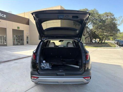 Phantom Black 2026 Hyundai TUCSON SEL Plus