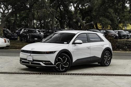 2024 Hyundai IONIQ 5 SEL