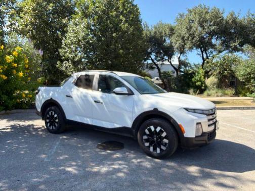 Atlas White 2026 Hyundai SANTA CRUZ SEL