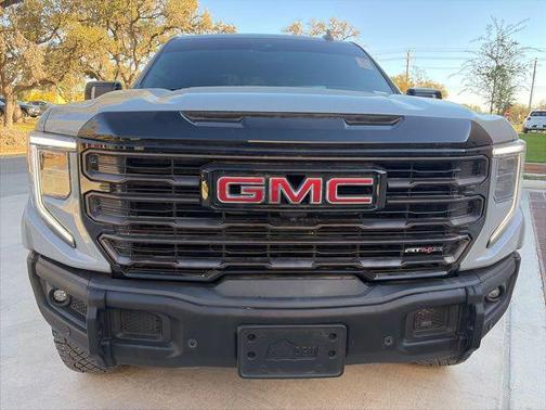2024 GMC Sierra 1500 AT4X