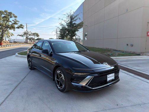 Abyss Black 2026 Hyundai SONATA SEL