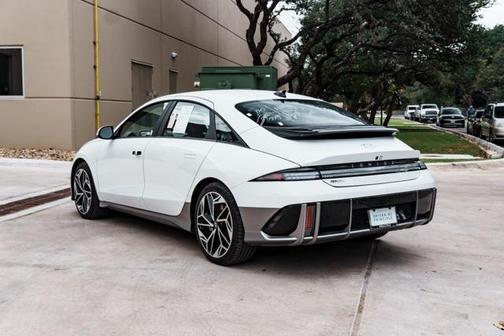 2023 Hyundai IONIQ 6 SEL