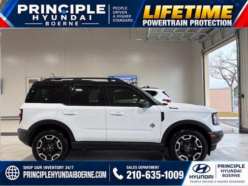 Oxford White 2024 Ford Bronco Sport Outer Banks