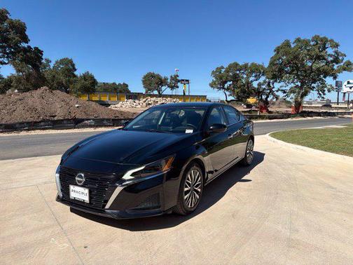 Super Black 2023 Nissan Altima 2.5 SV