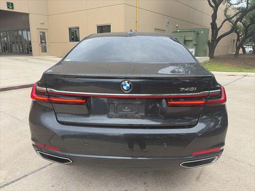 Dark Graphite Metallic 2021 BMW 740 740i