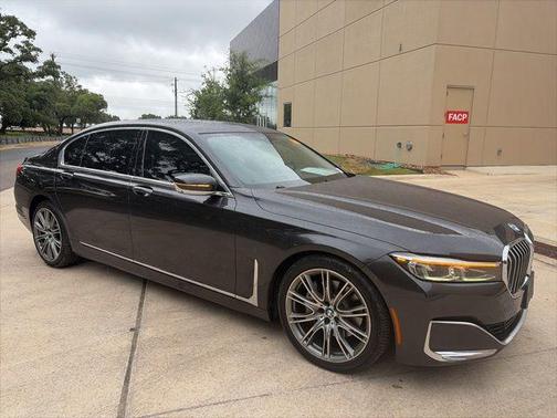 Dark Graphite Metallic 2021 BMW 740 740i