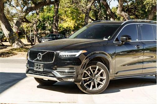 2018 Volvo XC90 T5 Momentum