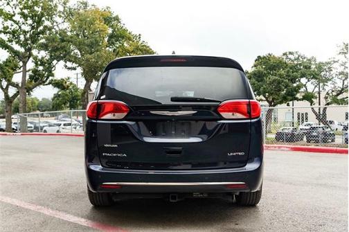 2017 Chrysler Pacifica Limited