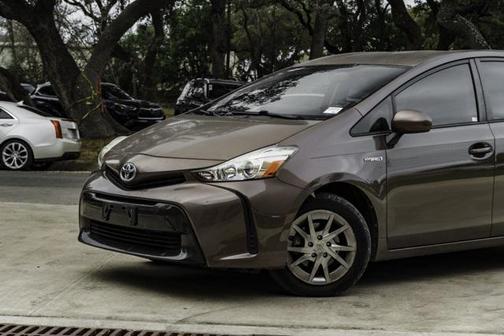 2015 Toyota Prius v Two