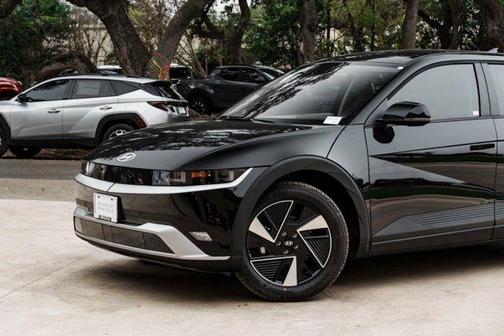 2026 Hyundai IONIQ 5 SE