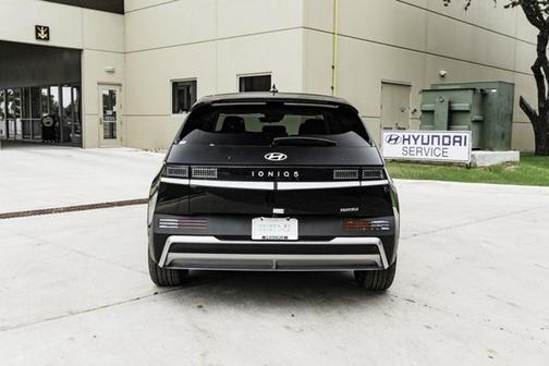 2026 Hyundai IONIQ 5 SE