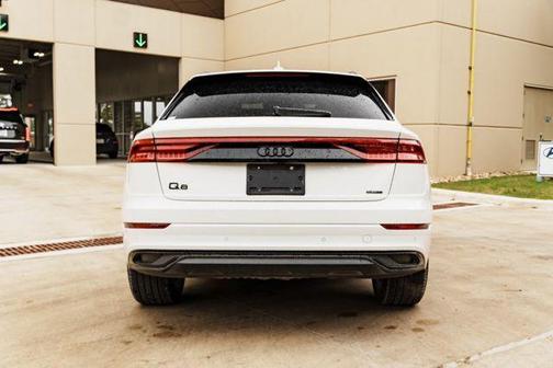 2023 Audi Q8 55 Premium
