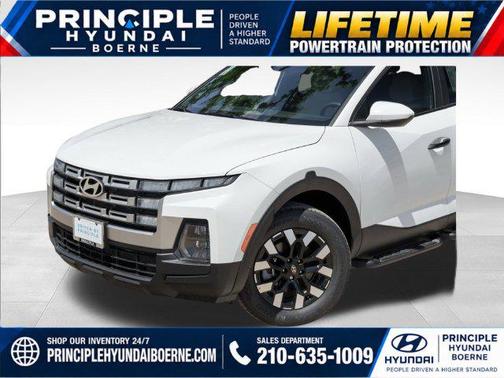 Atlas White 2025 Hyundai SANTA CRUZ SE
