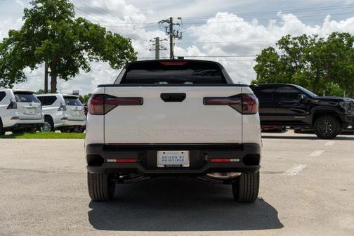 Atlas White 2025 Hyundai SANTA CRUZ SE