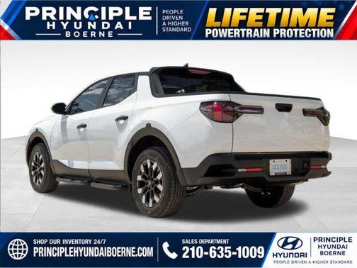 Atlas White 2025 Hyundai SANTA CRUZ SE