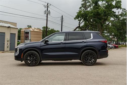 2022 Mitsubishi Outlander Black Edition S-AWC