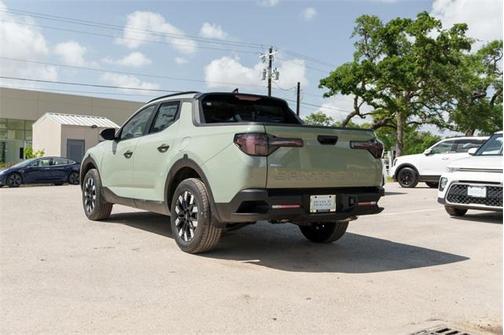 2025 Hyundai SANTA CRUZ SEL Activity