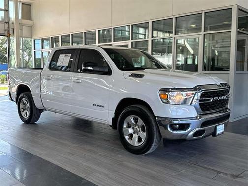 Bright White Clearcoat 2022 RAM 1500 Big Horn/Lone Star