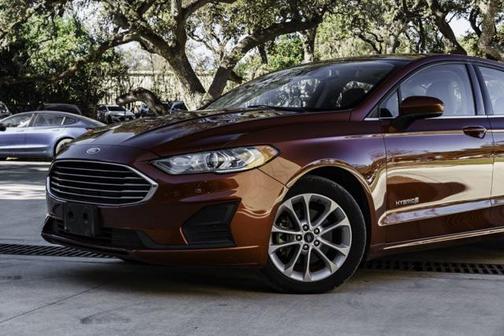 2019 Ford Fusion Hybrid SE