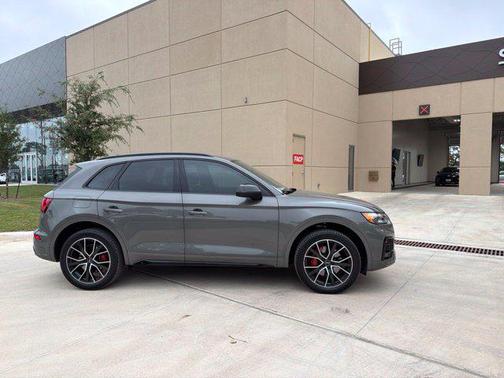 Chronos Gray Metallic 2025 Audi SQ5 3.0T Premium Plus