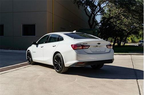 2023 Chevrolet Malibu FWD 2LT