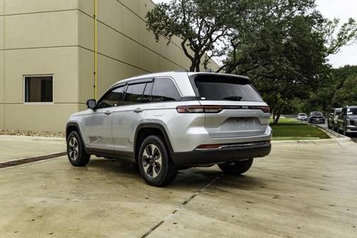 2023 Jeep Grand Cherokee 4xe Base