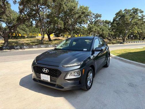 Thunder Gray 2020 Hyundai KONA SE