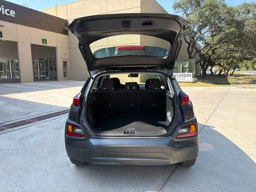 Thunder Gray 2020 Hyundai KONA SE