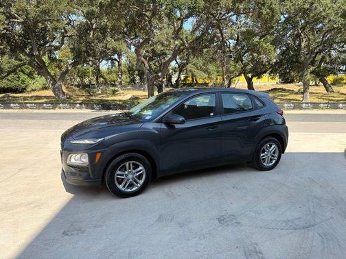 Thunder Gray 2020 Hyundai KONA SE