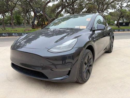 2024 Tesla Model Y Long Range Single Motor Rear-Wheel Drive