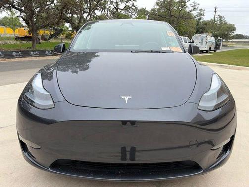 2024 Tesla Model Y Long Range Single Motor Rear-Wheel Drive
