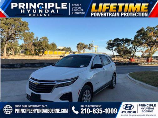 Summit White 2022 Chevrolet Equinox LS