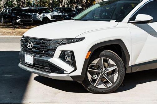 Serenity White Pearl 2026 Hyundai TUCSON SEL