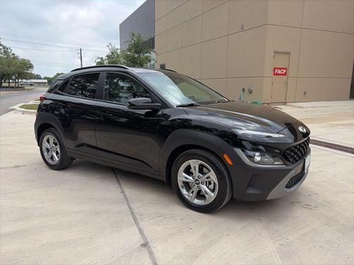 Abyss Black Pearl 2023 Hyundai KONA SEL