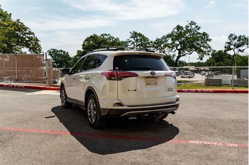 2018 Toyota RAV4 Hybrid SE