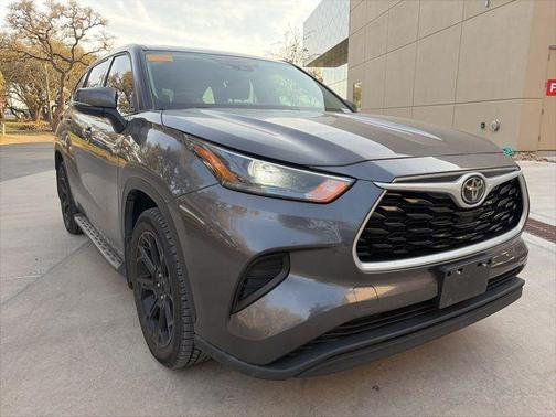 2022 Toyota Highlander L