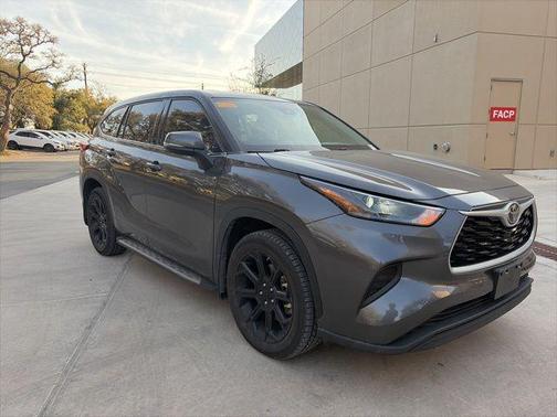 2022 Toyota Highlander L