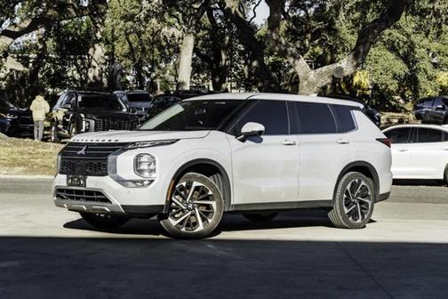 2023 Mitsubishi Outlander SE 2.5 2WD