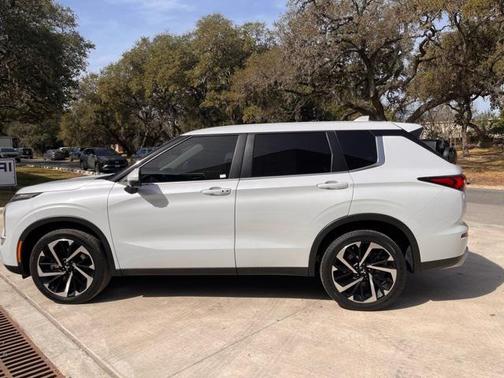 2023 Mitsubishi Outlander SE 2.5 2WD