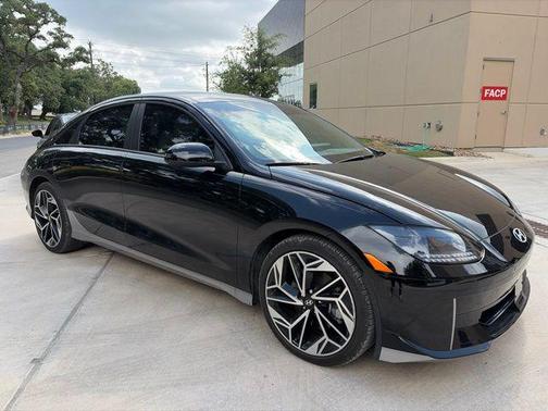 Onyx Black 2024 Hyundai IONIQ 6 SEL
