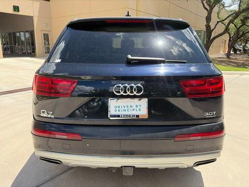 Black 2017 Audi Q7 3.0T Premium
